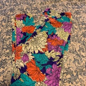 EUC tc Lularoe leggings